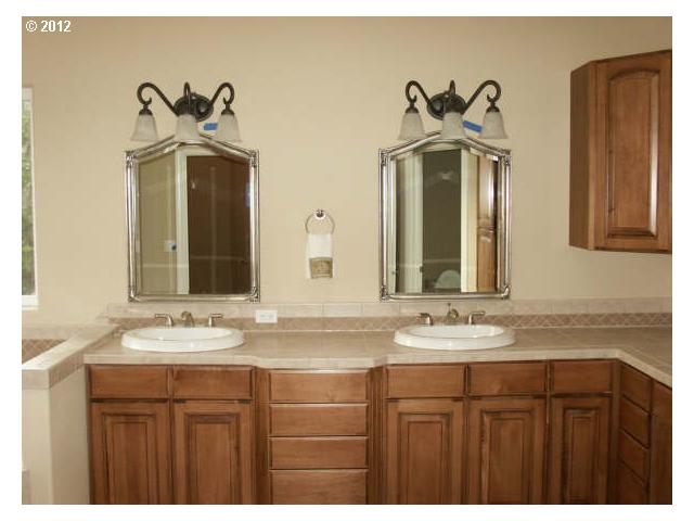 0300 Macksburg Rd, Canby, OR 97013