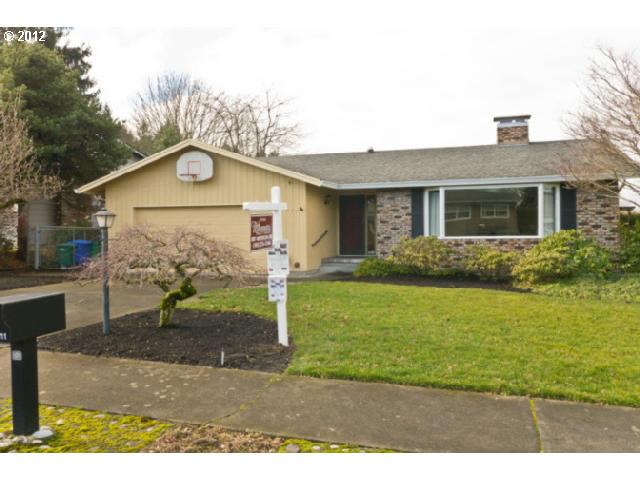 2611 NE 131ST AVE, Portland Southeast in Multnomah County, OR 97230 Home for Sale
